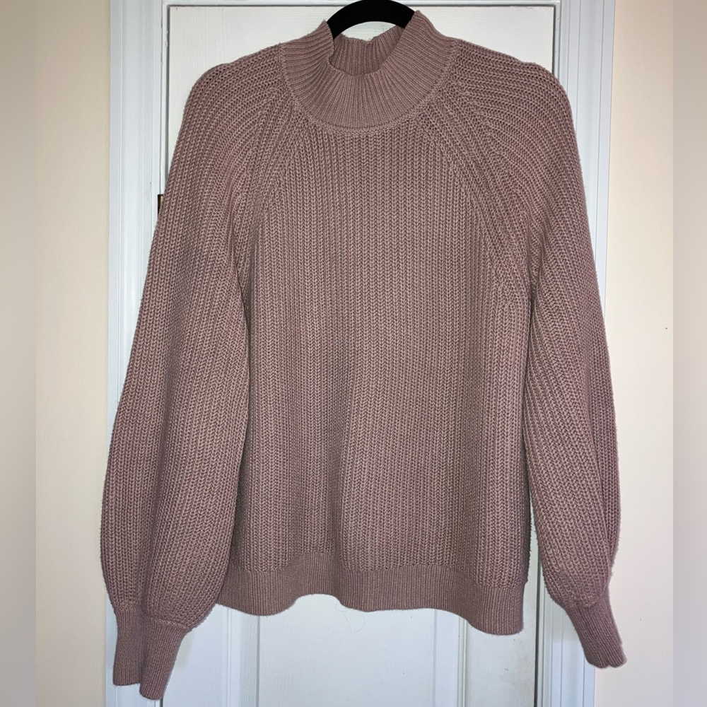 GAP Women's Mauve Mock Neck Sweater - Size small TALL